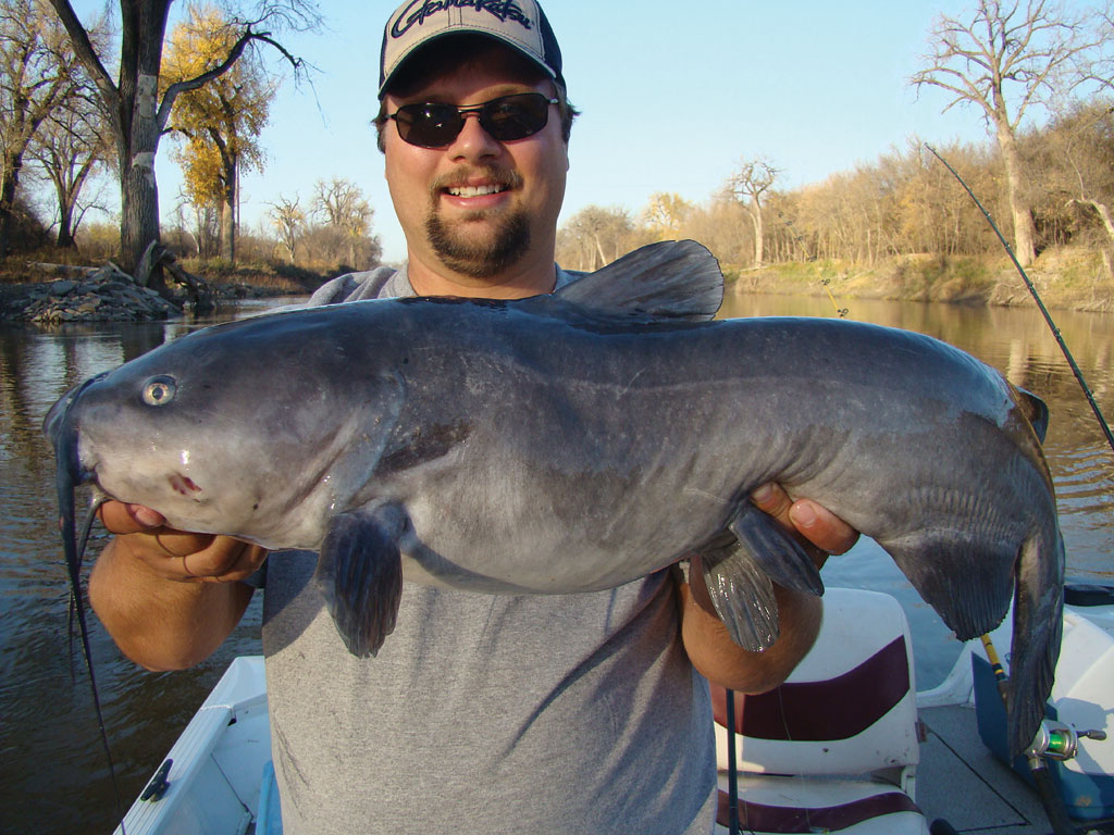 Wisconsin River Catfishing Game & Fish