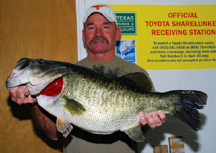 Huge Texas Largemouth Bass Caught in 2010 - Game & Fish